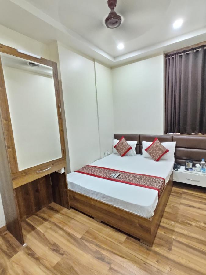 Hotel 56 - 200 Meter From Golden Temple アムリトサル エクステリア 写真
