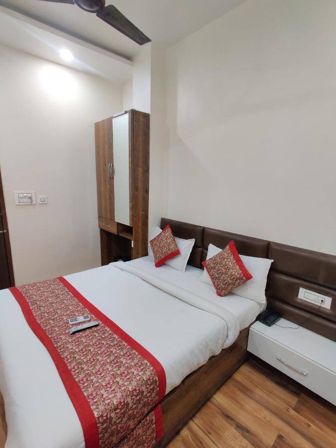 Hotel 56 - 200 Meter From Golden Temple アムリトサル エクステリア 写真
