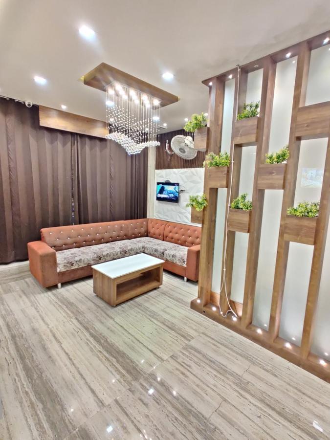 Hotel 56 - 200 Meter From Golden Temple アムリトサル エクステリア 写真
