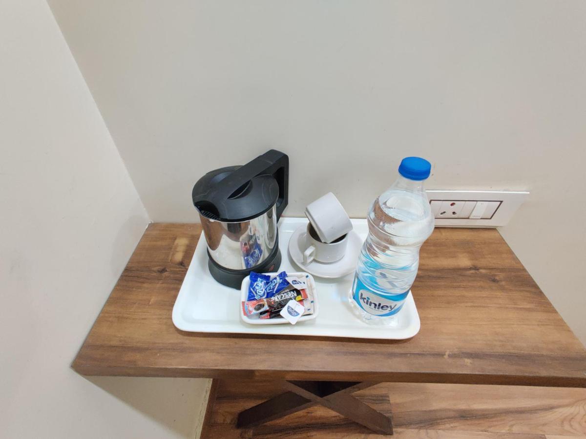 Hotel 56 - 200 Meter From Golden Temple アムリトサル エクステリア 写真