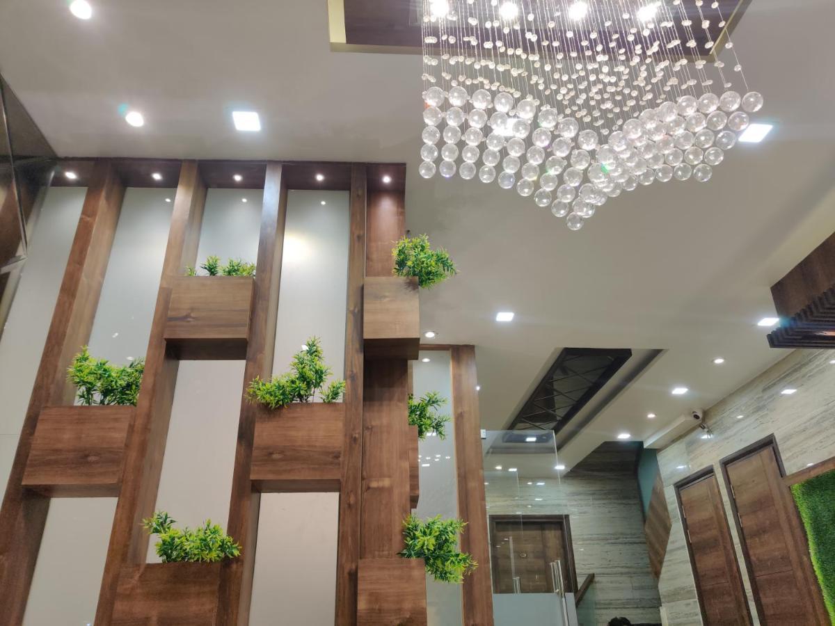 Hotel 56 - 200 Meter From Golden Temple アムリトサル エクステリア 写真