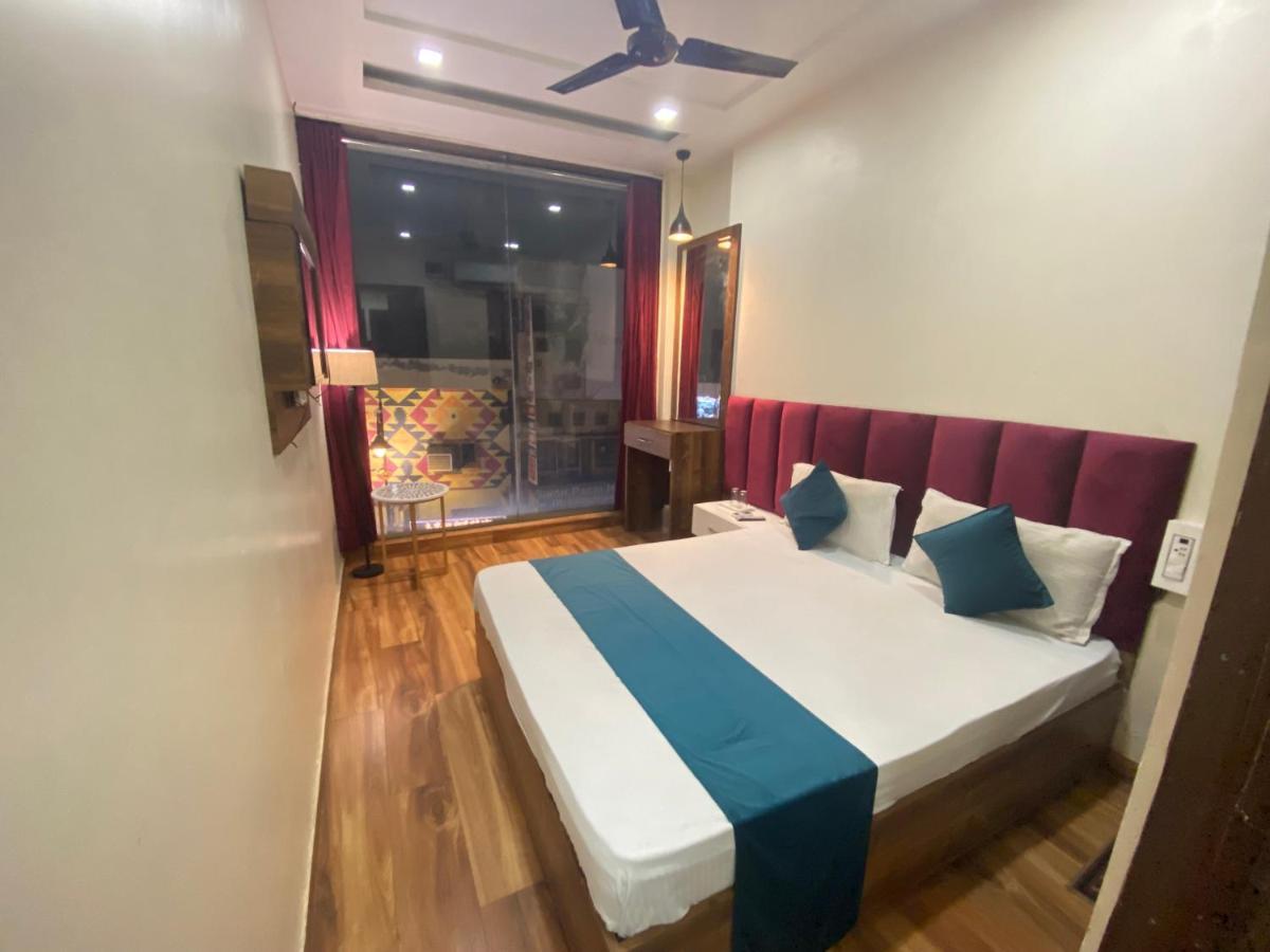 Hotel 56 - 200 Meter From Golden Temple アムリトサル エクステリア 写真