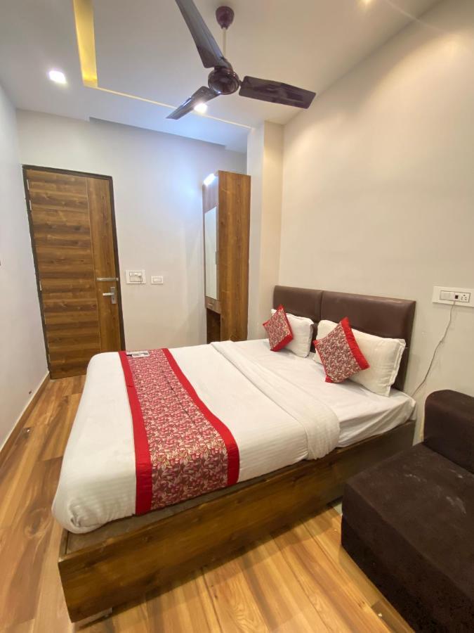 Hotel 56 - 200 Meter From Golden Temple アムリトサル エクステリア 写真